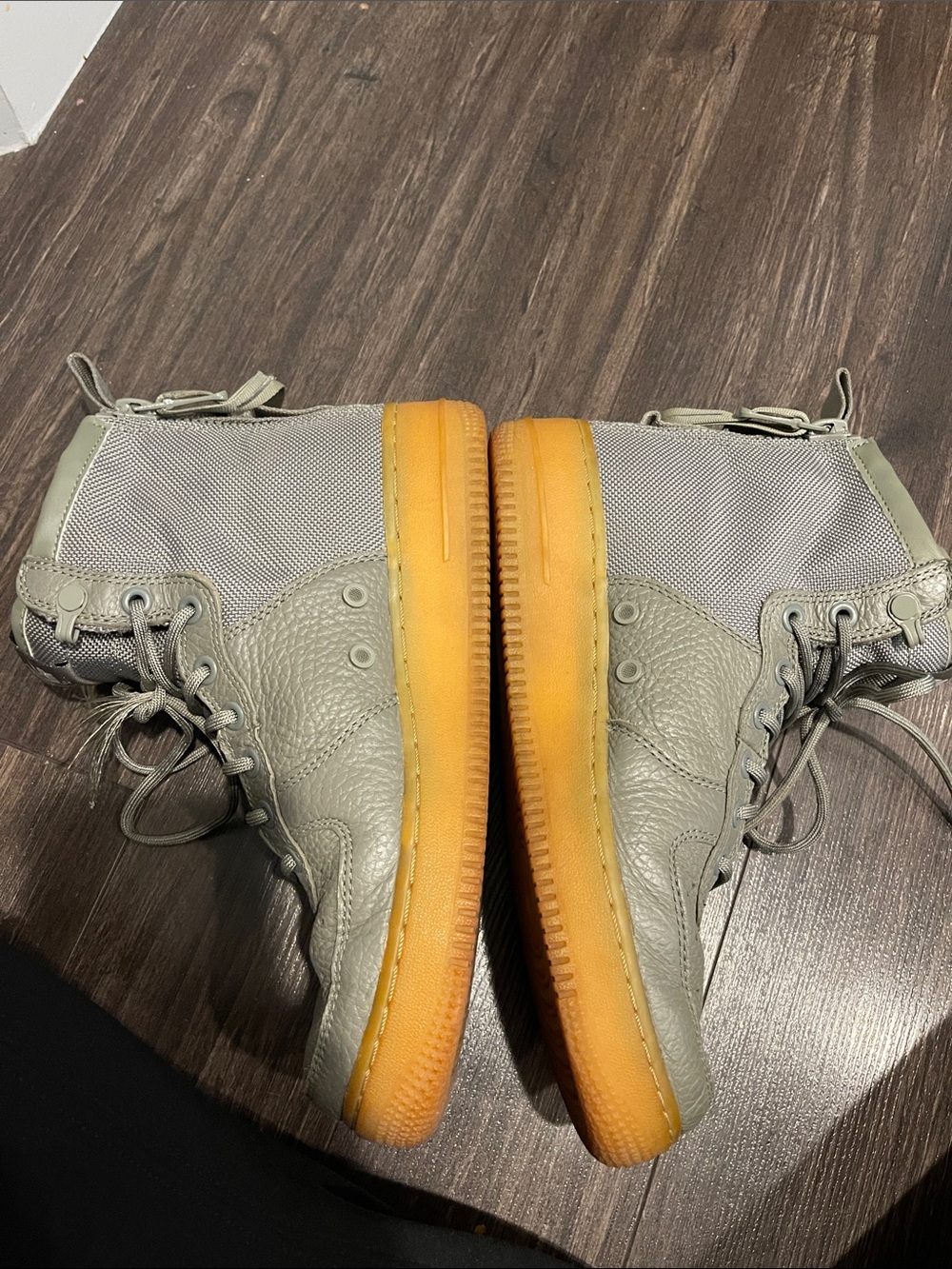 Nike SF Air Force 1 Mid Womens Sneakers Dark Stucco - Picture 3 of 7